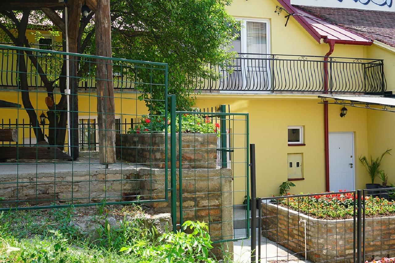 Male Stepenice Belgrade Exterior photo